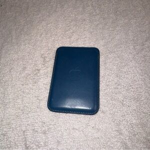 Apple Teal Leather Magnetic Card Holder
